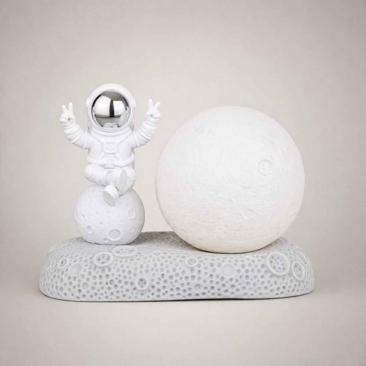 Astronaut Moon Night Light