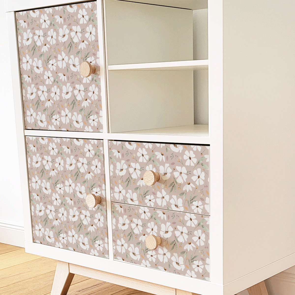 Furniture wrap - Spring flowers