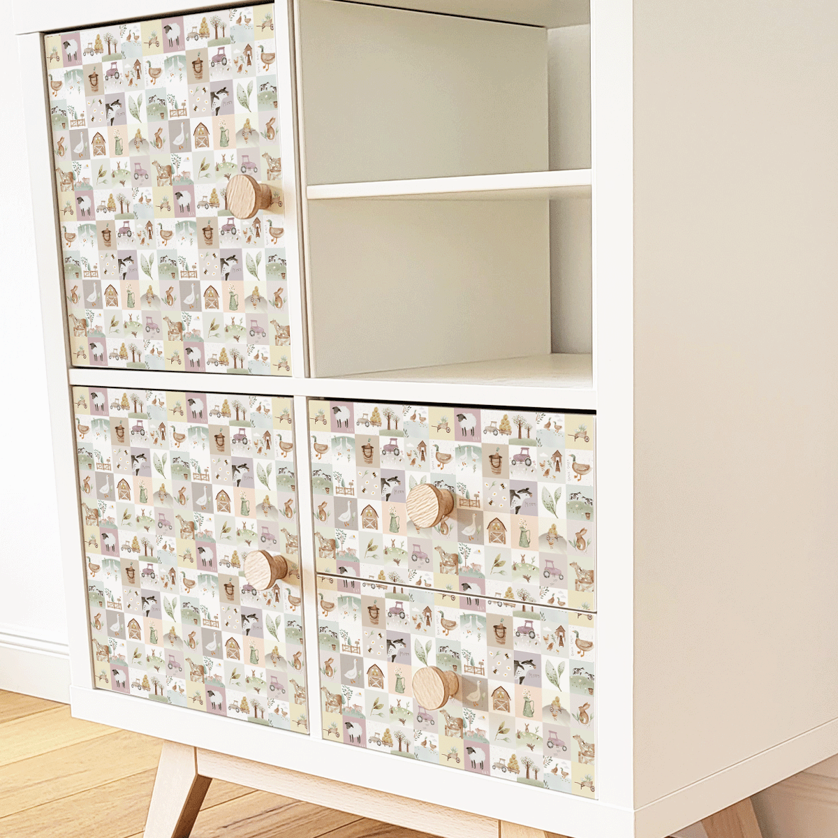 Furniture wrap - Animal farm quilt