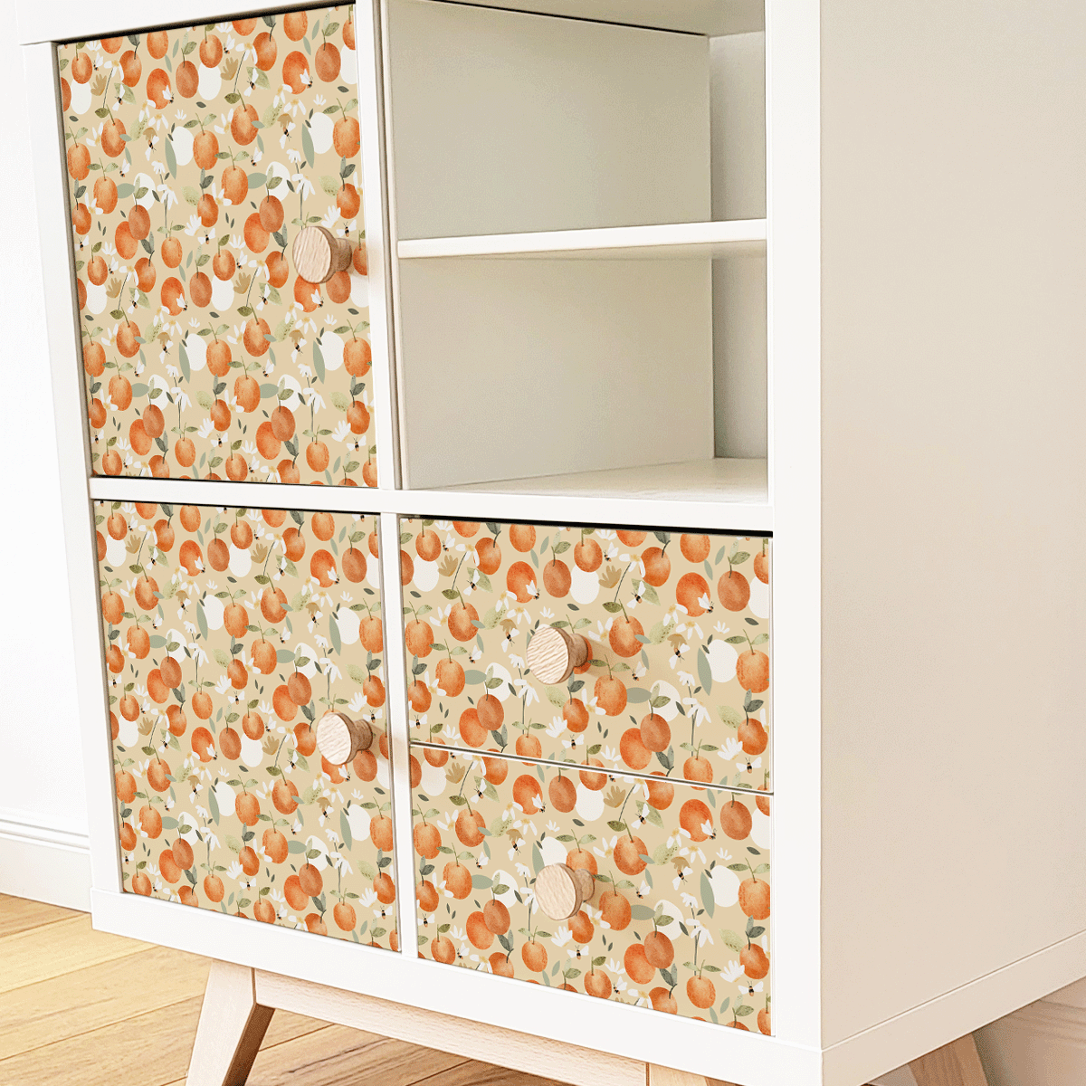 Furniture wrap - Oranges with bees