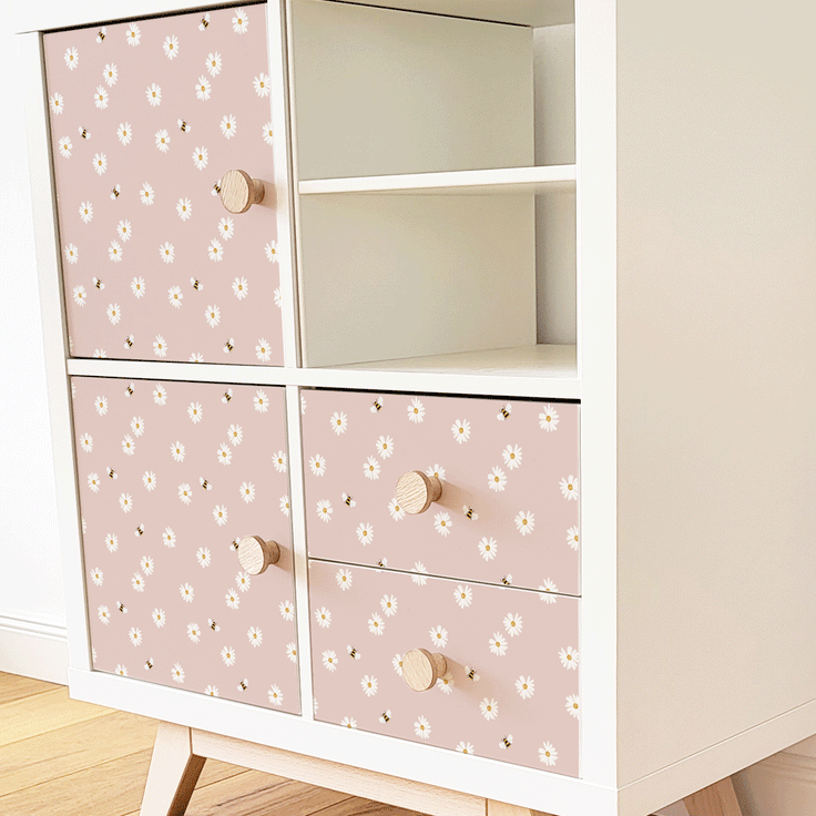 Furniture wrap - Daisies with Bees